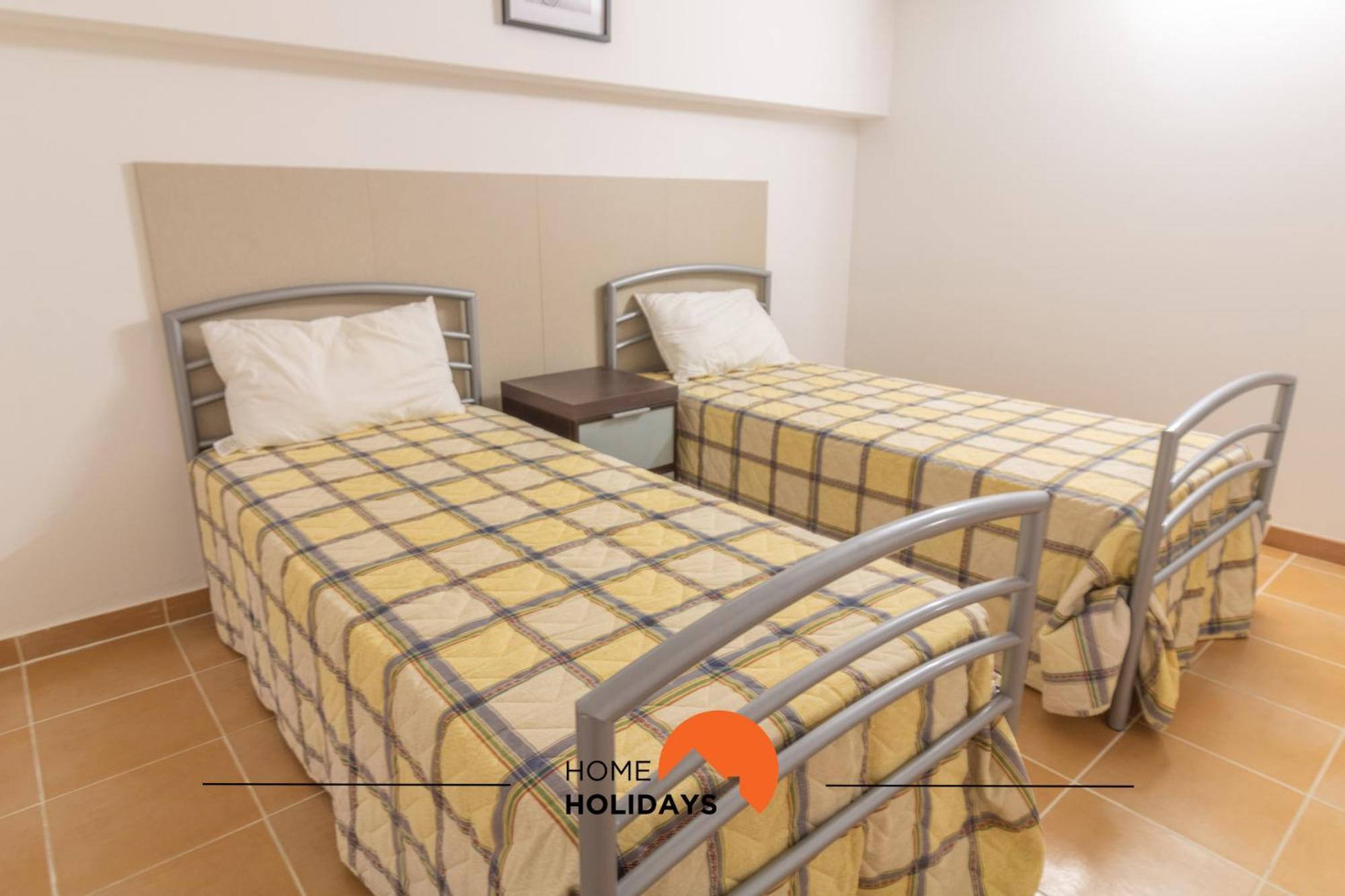 #297 Espacosa Vivenda V5 By Holidays
